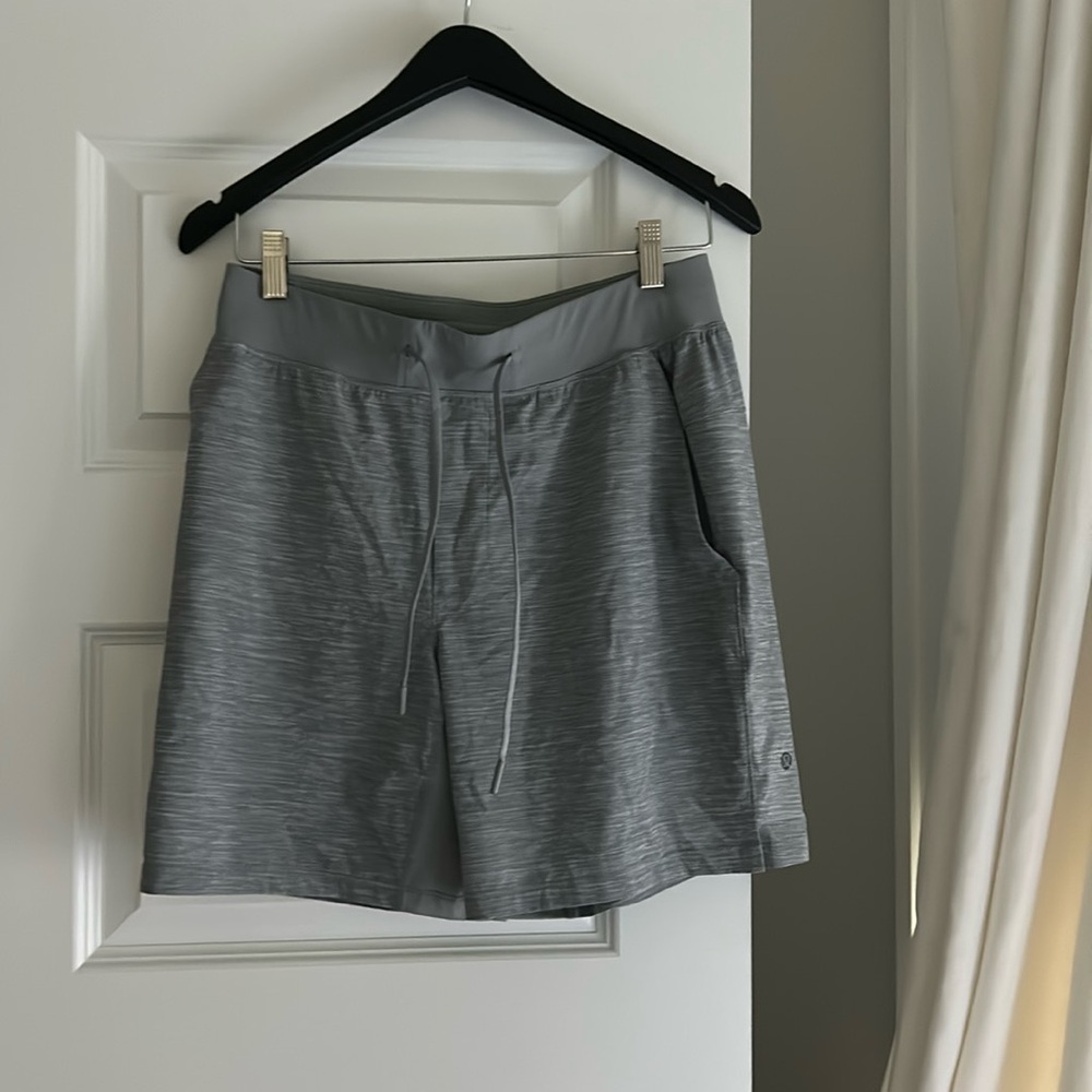Lululemon men’s shorts M